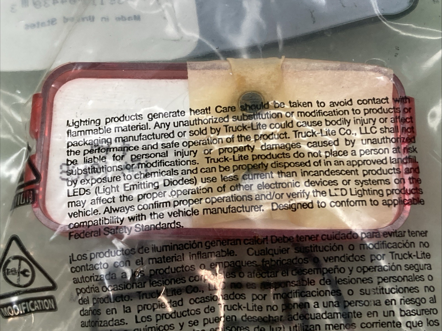 Qty 2 New Genuine Truck Light 15200R 15 Series Marker Clearance Light Incandesce