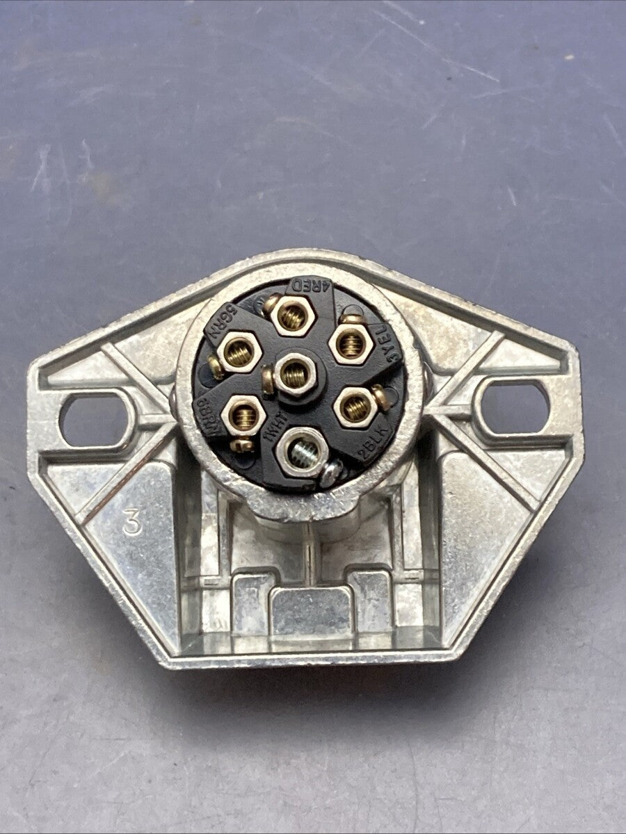 New Replaces Roadpro RP-2344F 7-Pole Trailer Electrical Socket w/ Spring Loaded