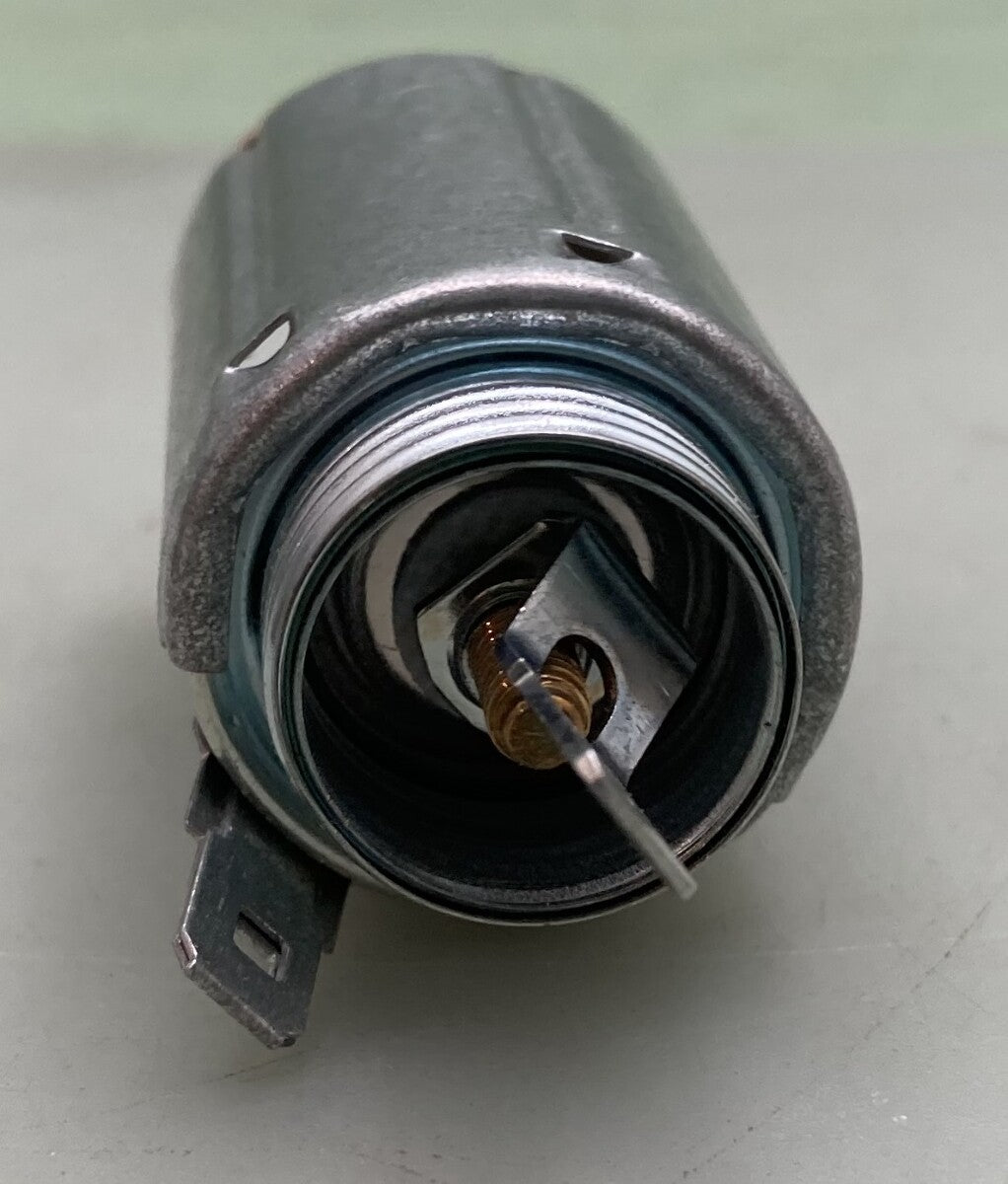 New Genuine International 500383C91 Housing Assy Lighter