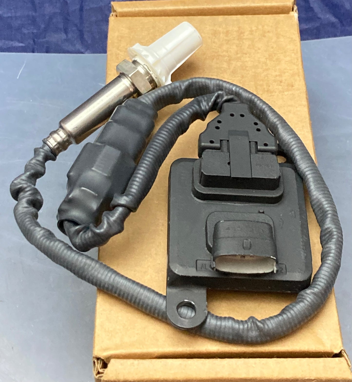 New Genuine Cummins 2894941RX Sensor,Nitrogen Oxide