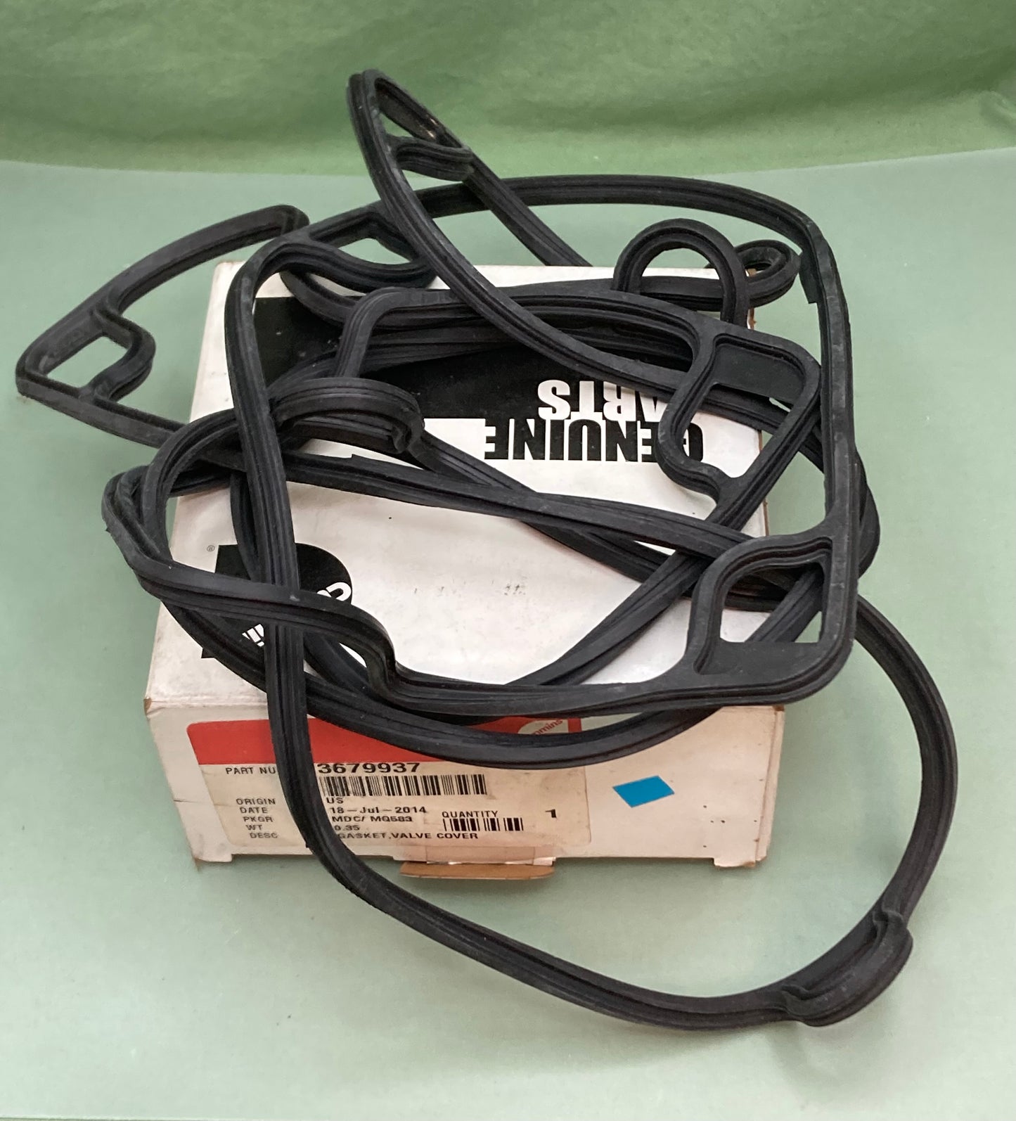 New Genuine Cummins 3679937 Engine Valve Cover Gasket