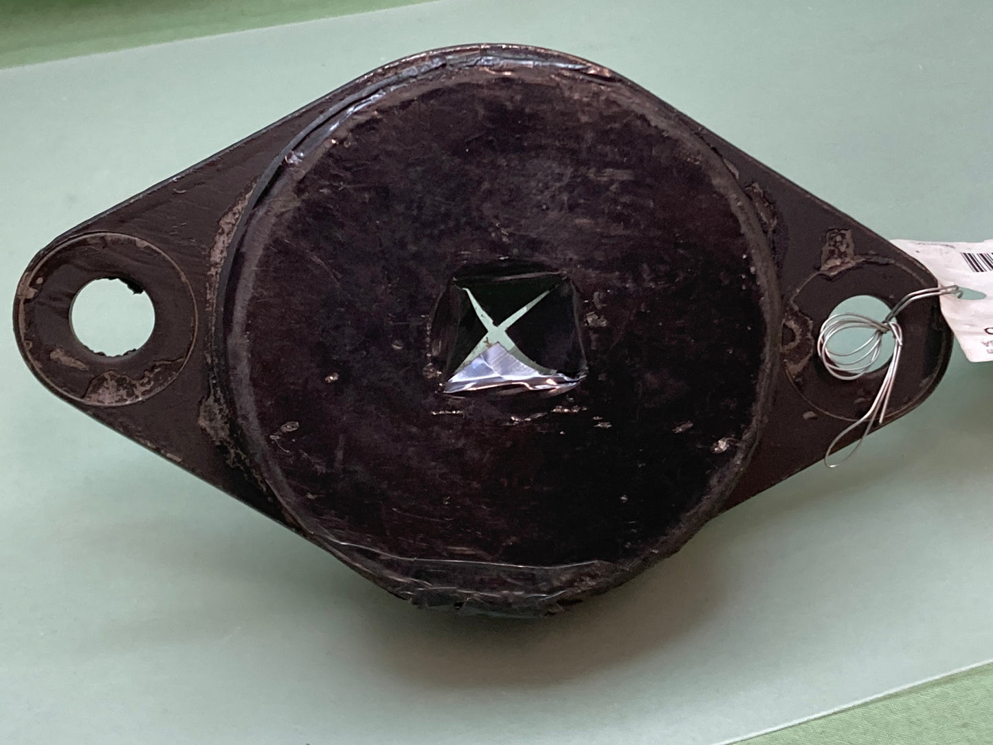 New Genuine International 3515345C2 Engine Mount Heat Insulator