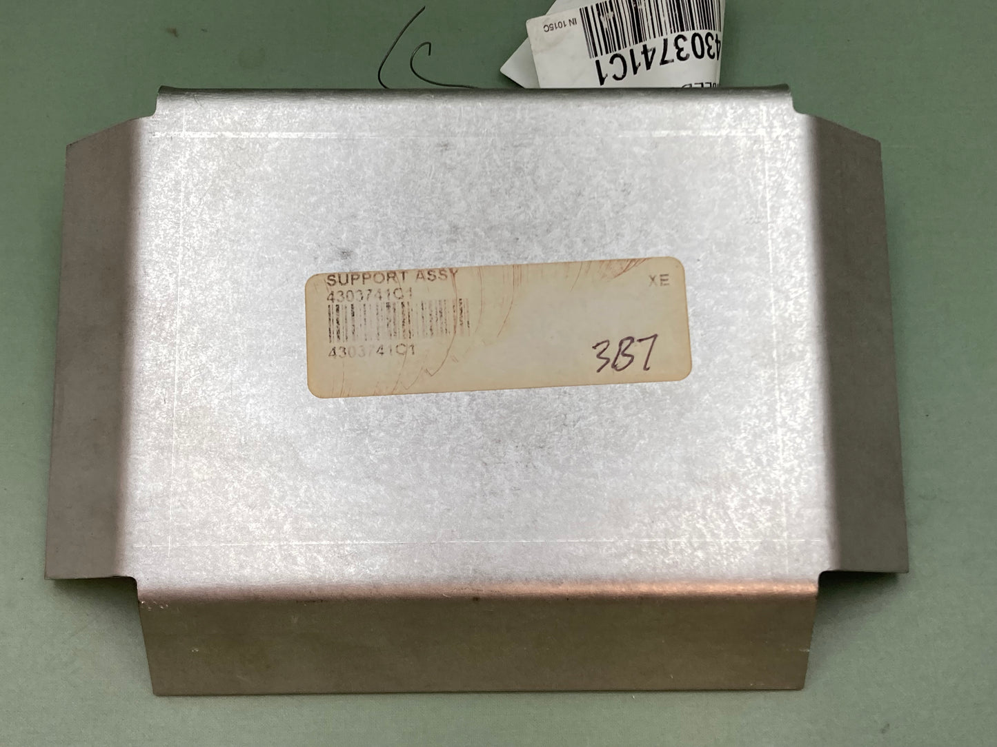 New Genuine International 4303741C1 SUPPORT, ASSEMBLY, HEAT SHIELD