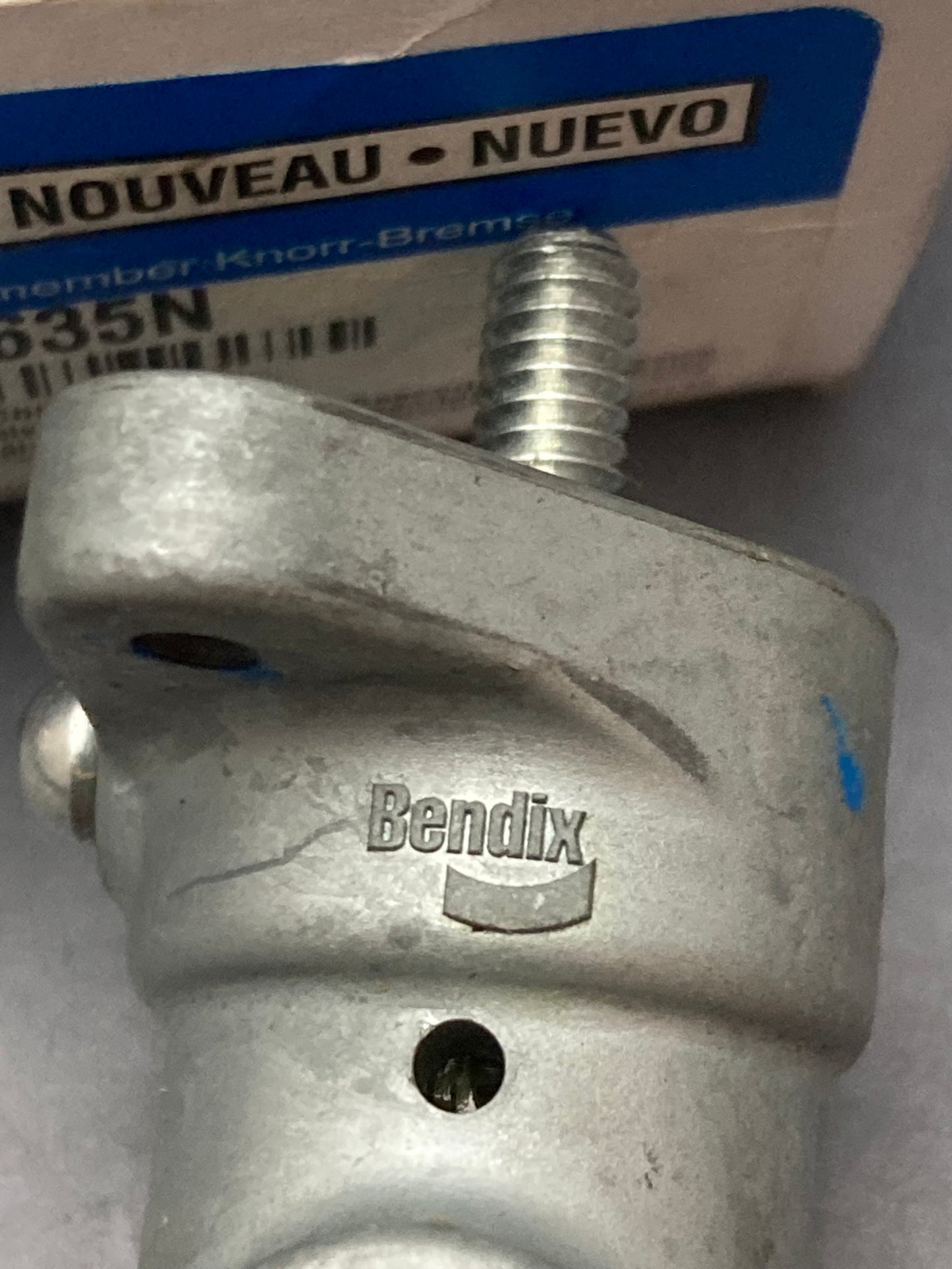 New Genuine Bendix 276635N TW-4™ Air Brake Control Valve