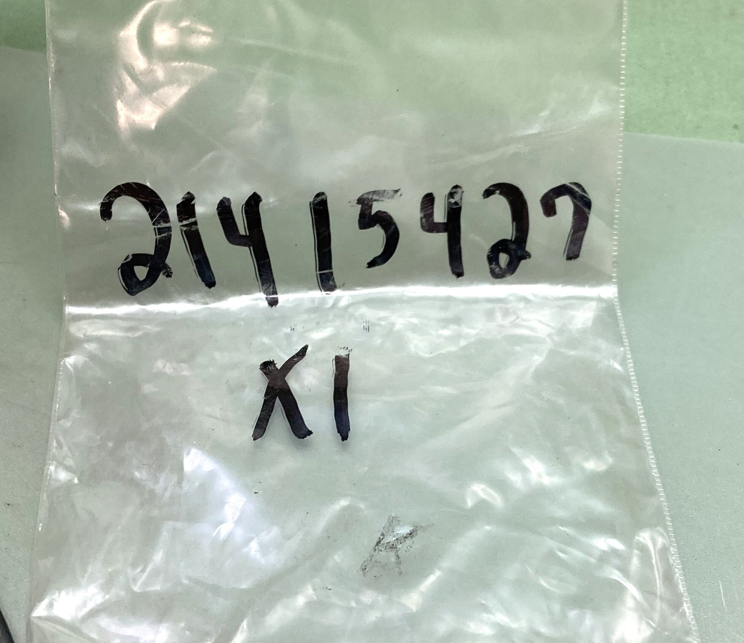 New Replaces Volvo 21415427 Seal