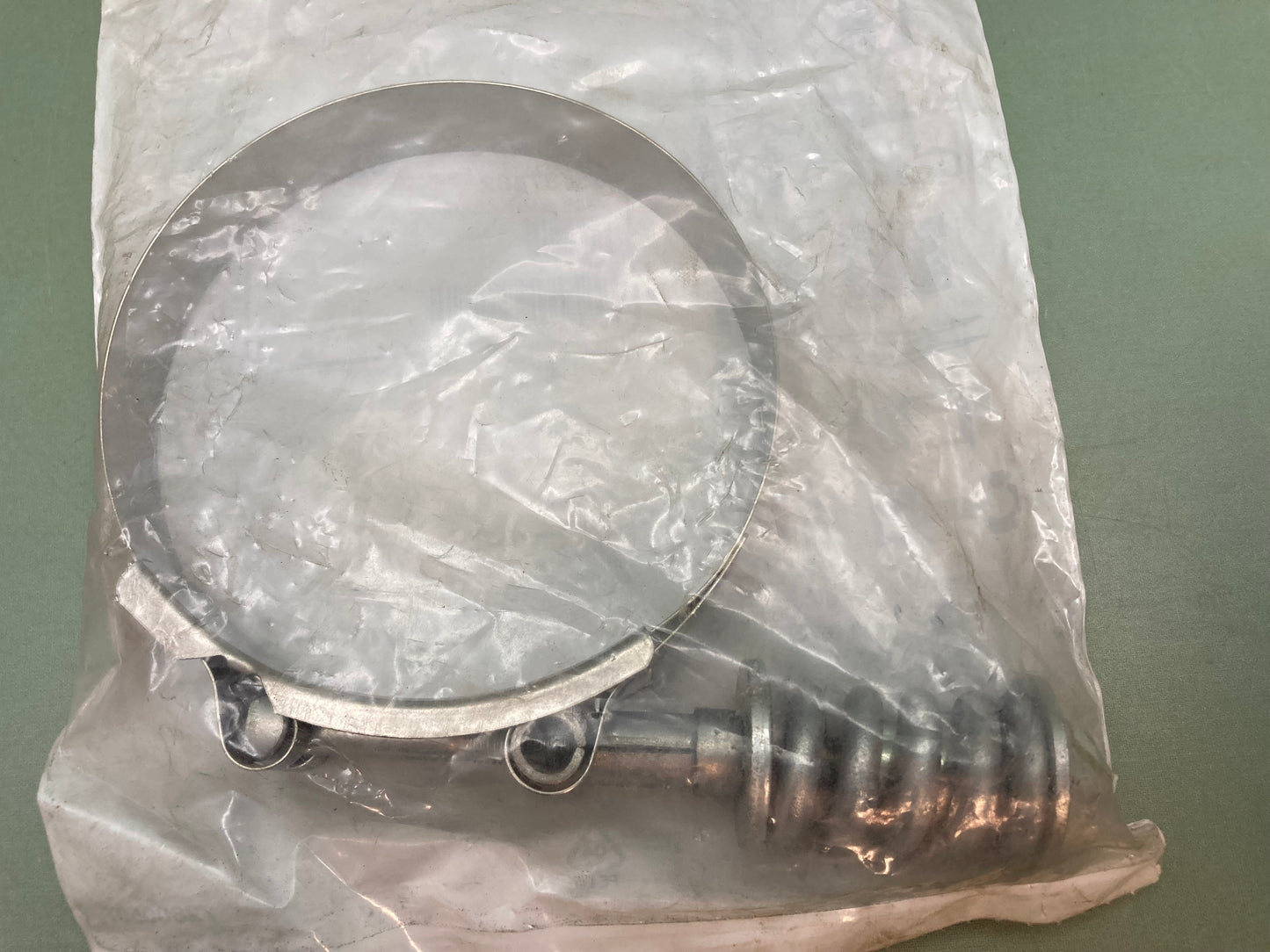 New Genuine Volvo 85137462 Hose Clamp