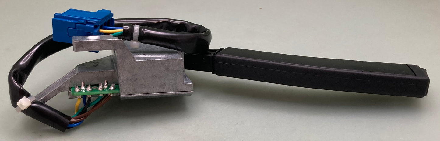 New Genuine Volvo 3173057 Switch