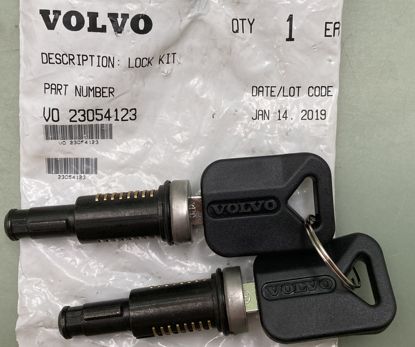 New Genuine Volvo 23054123 Lock Kit