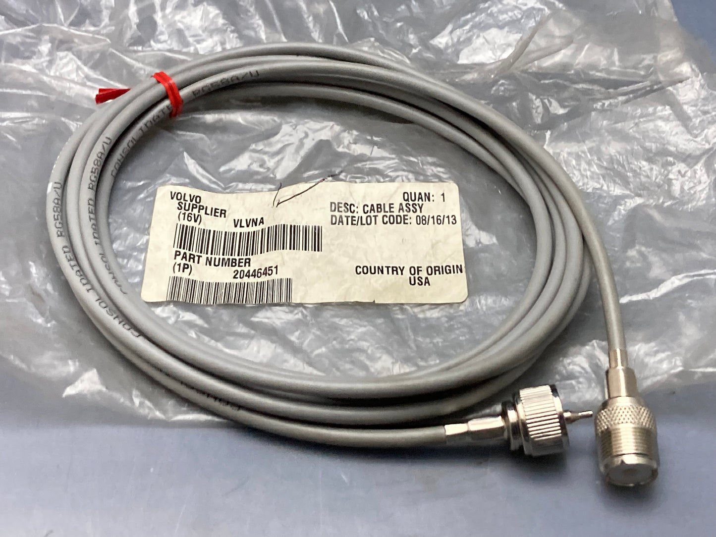 New Genuine Volvo 20446451 Antenna Cable, Overhead CB Jumper