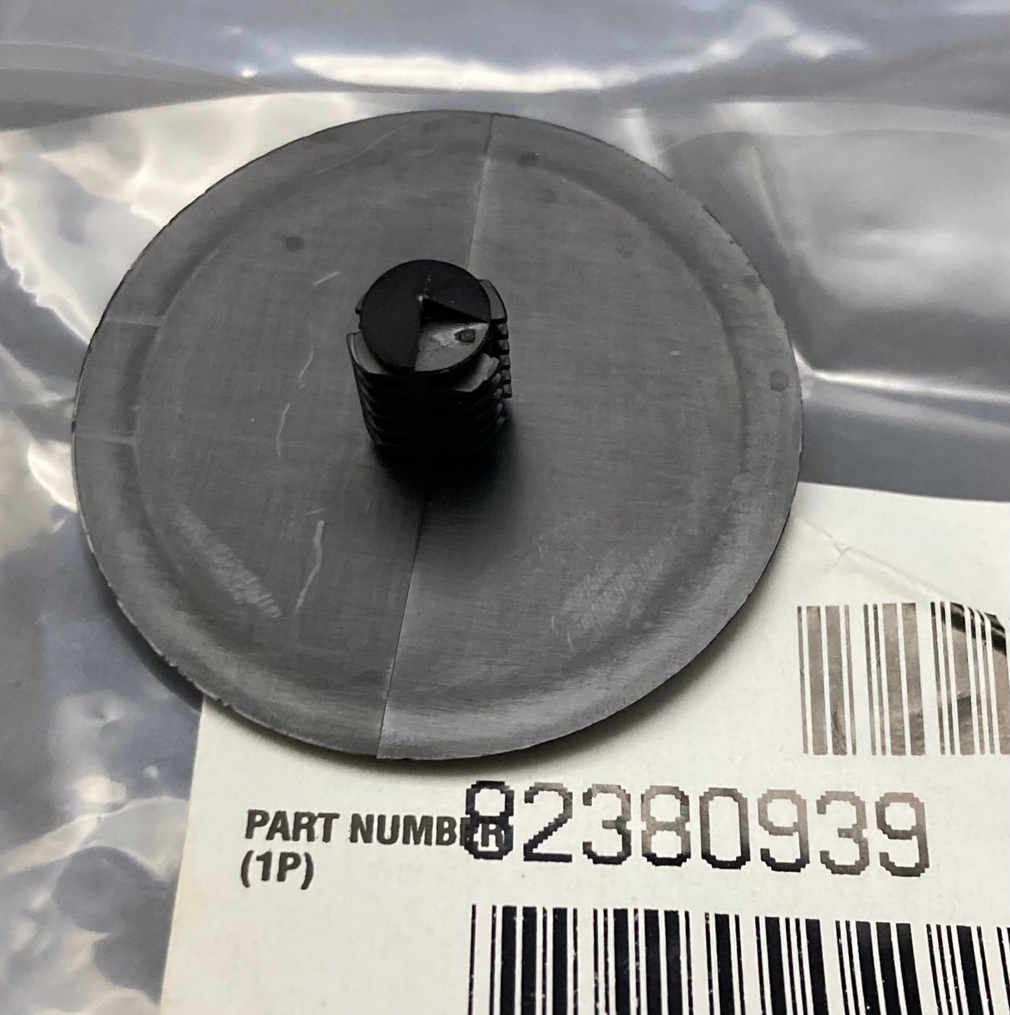 Qty 8 New Replaces Volvo 82380939 Retainers