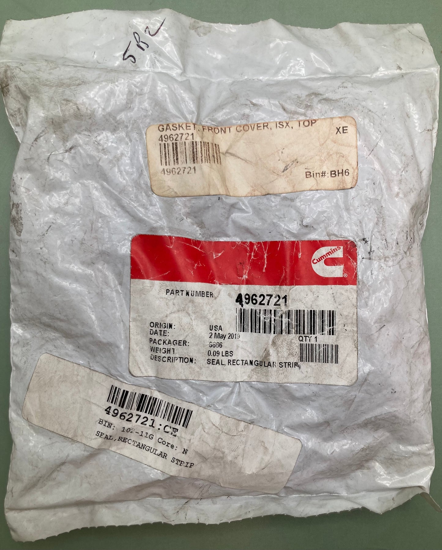 New Genuine Cummins 4962721 Seal, Rectangular Strip