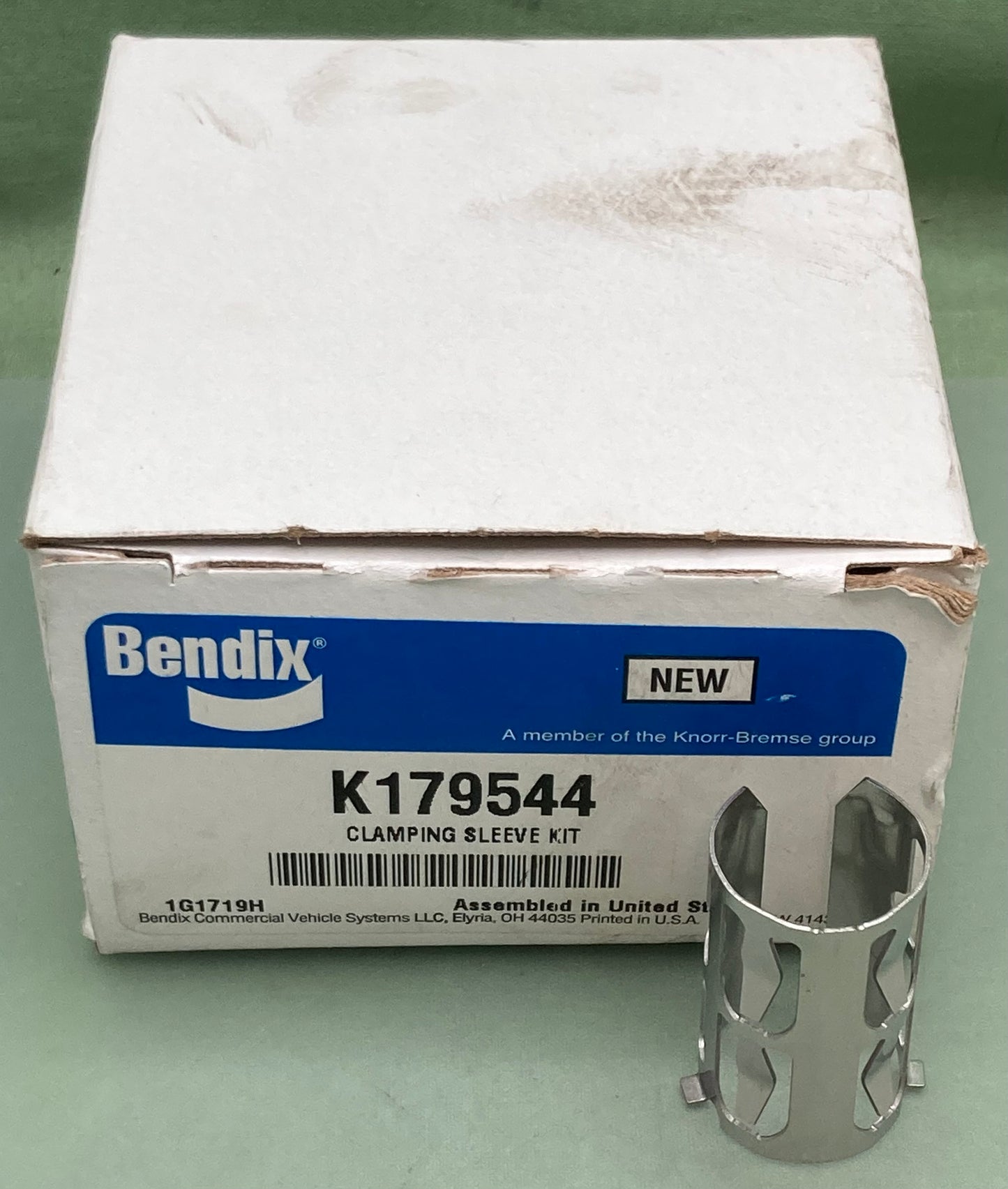 New Genuine Volvo K179544 Clamping Sleeve Kit