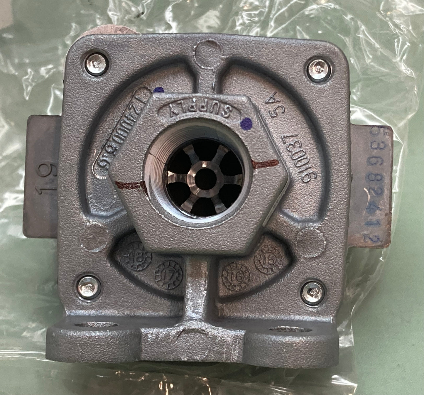 New Genuine Bendix 229860N VALVE, RELEASE