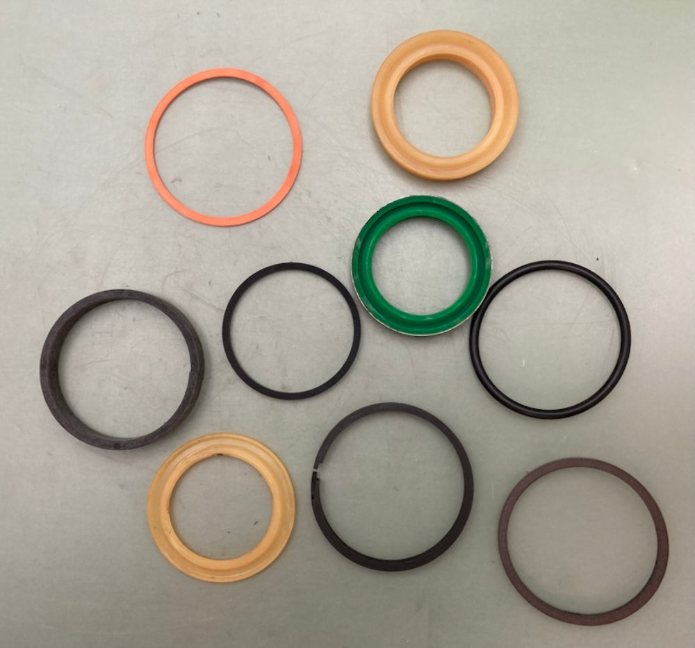 CNH 305517A3 Set of Parts Seal Kit New Genuine