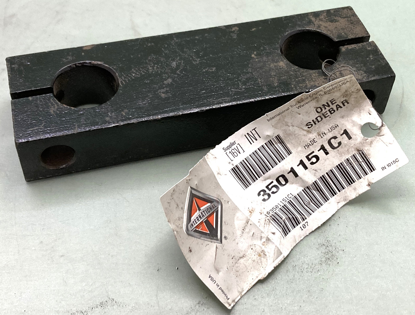 New Genuine International 3501151C1 Sidebar