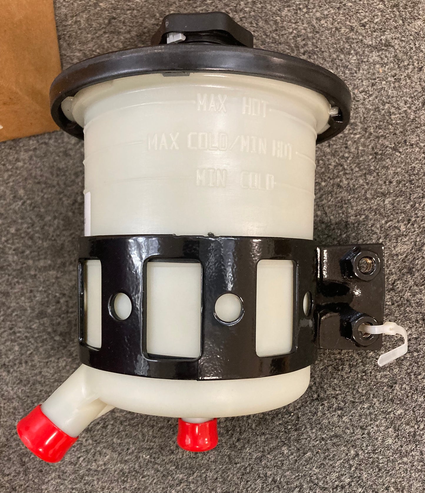 New Genuine International 3569593C93 Power Steering Pump Reservoir 1.5 Liter