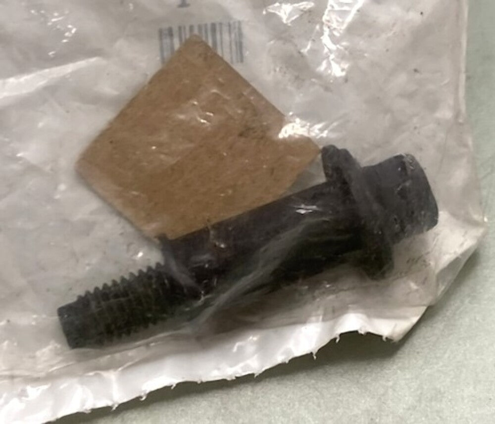 Cummins 3689758 Screw, Captive Washer New Genuine
