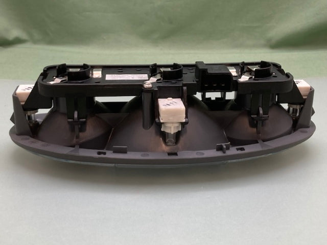 Freightliner 22-60997-001 Upper Console Dome Lamp New Genuine