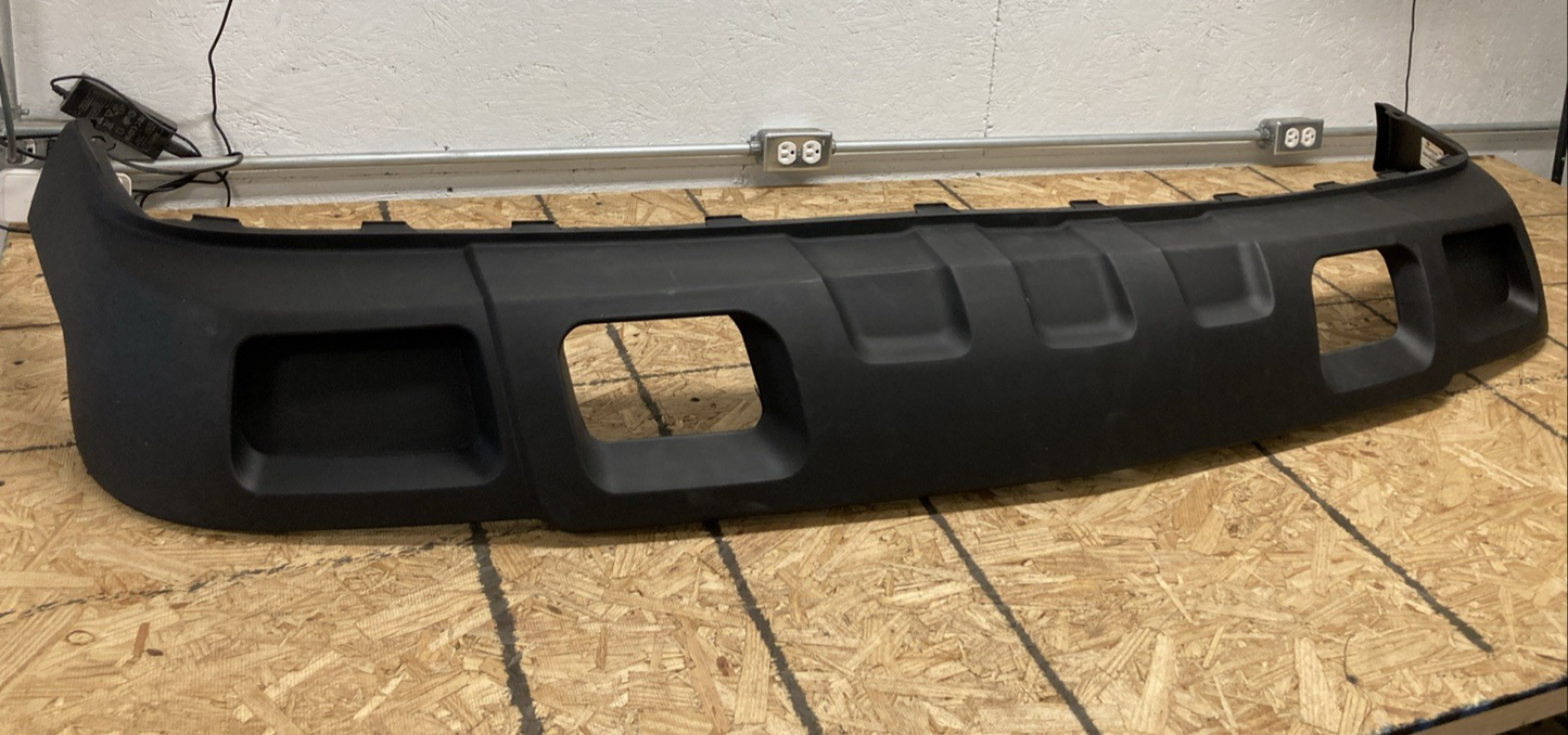 New Genuine Platinum Plus CV05025VEQ-PP Front Lower Valance Replaces GM1092205PP
