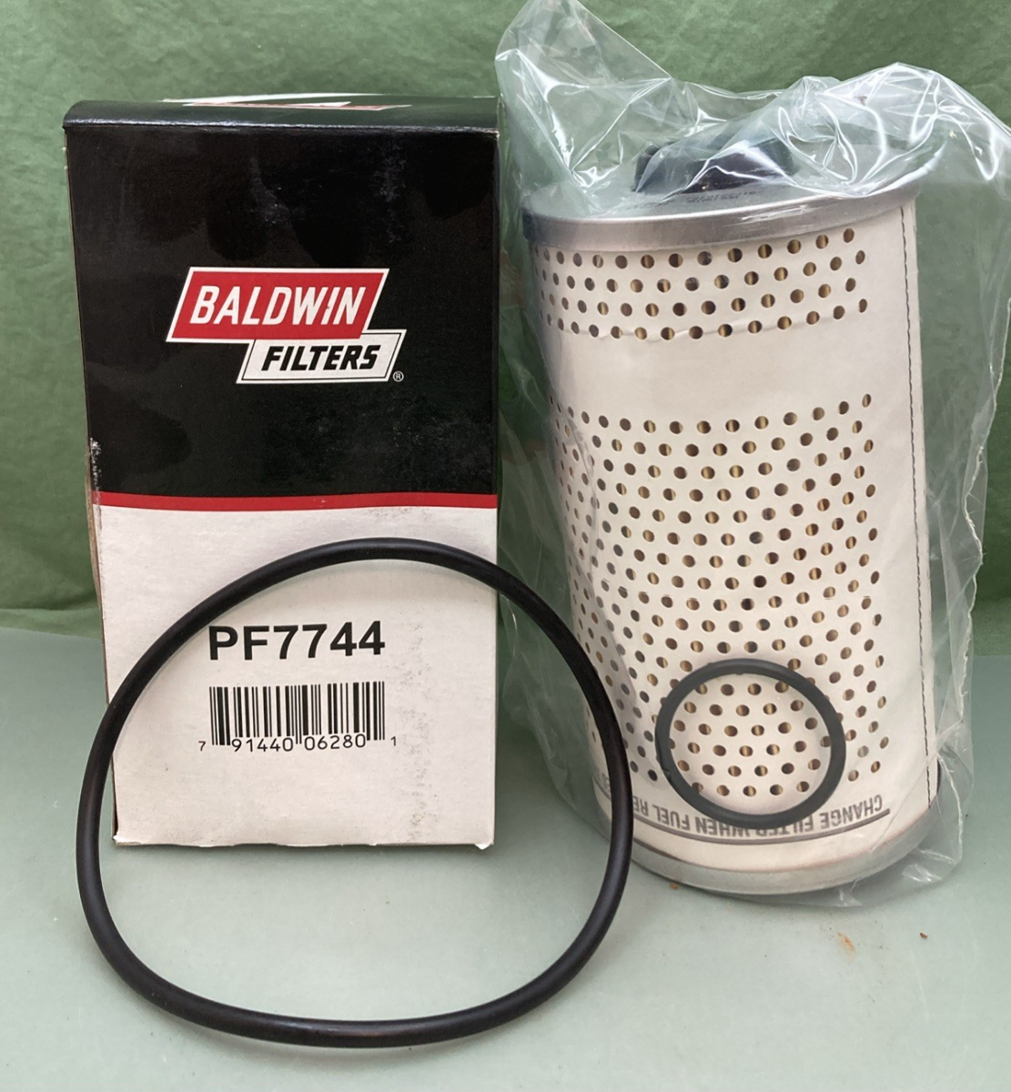 New Genuine Baldwin PF7744 Diesel Fuel Filter Element