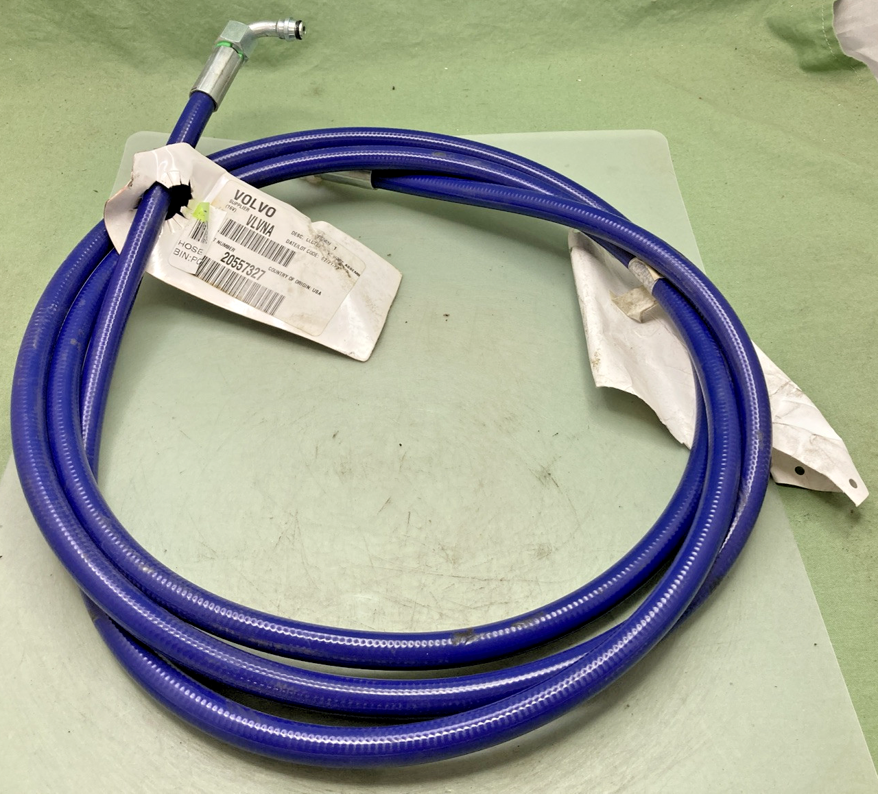 NEW GENUINE VOLVO 20557327 HYDRAULIC HOSE ASSEMBLY
