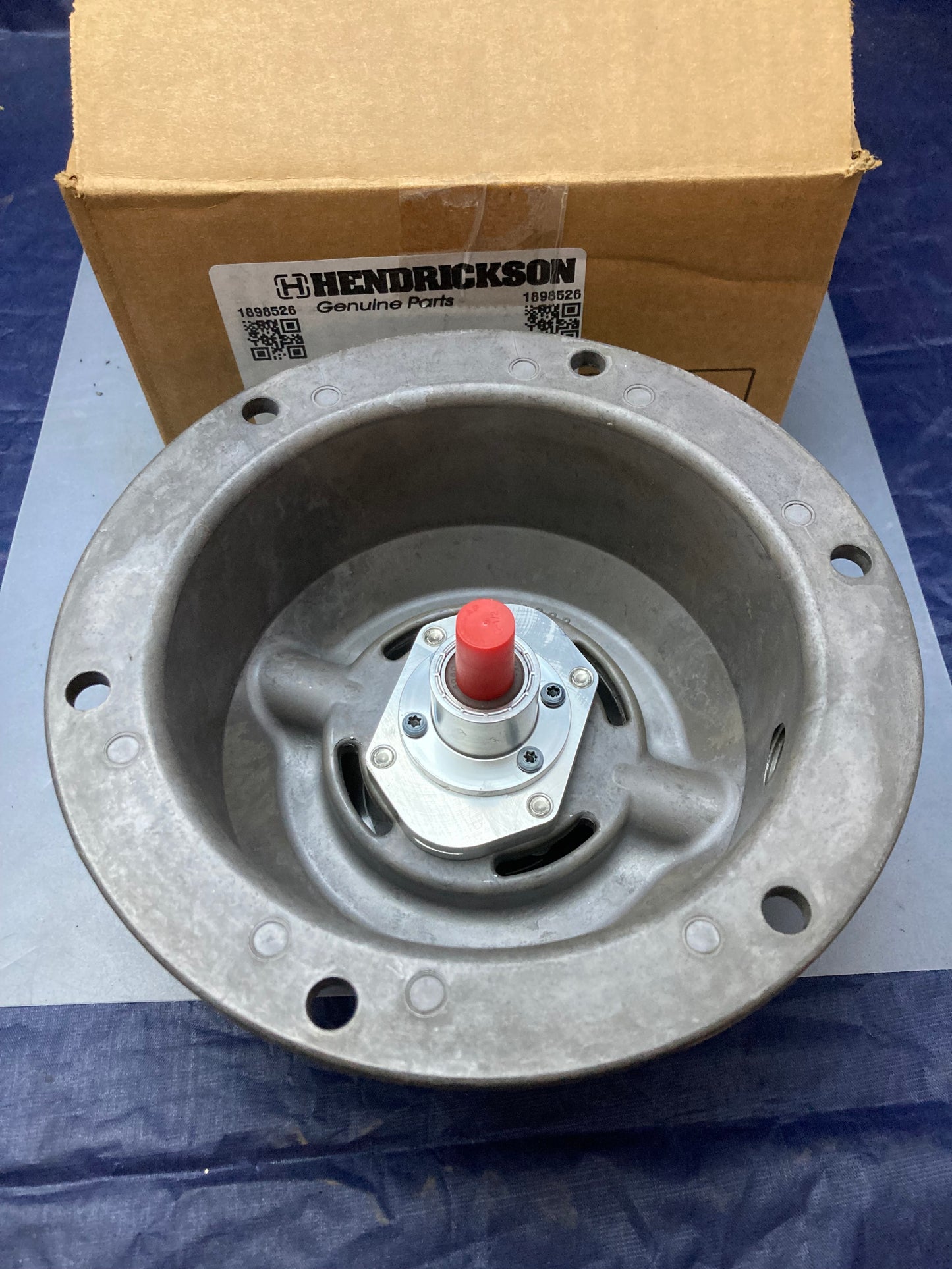 Hendrickson VS-32056-1 Wheel Hub Cap Bolt On New Genuine