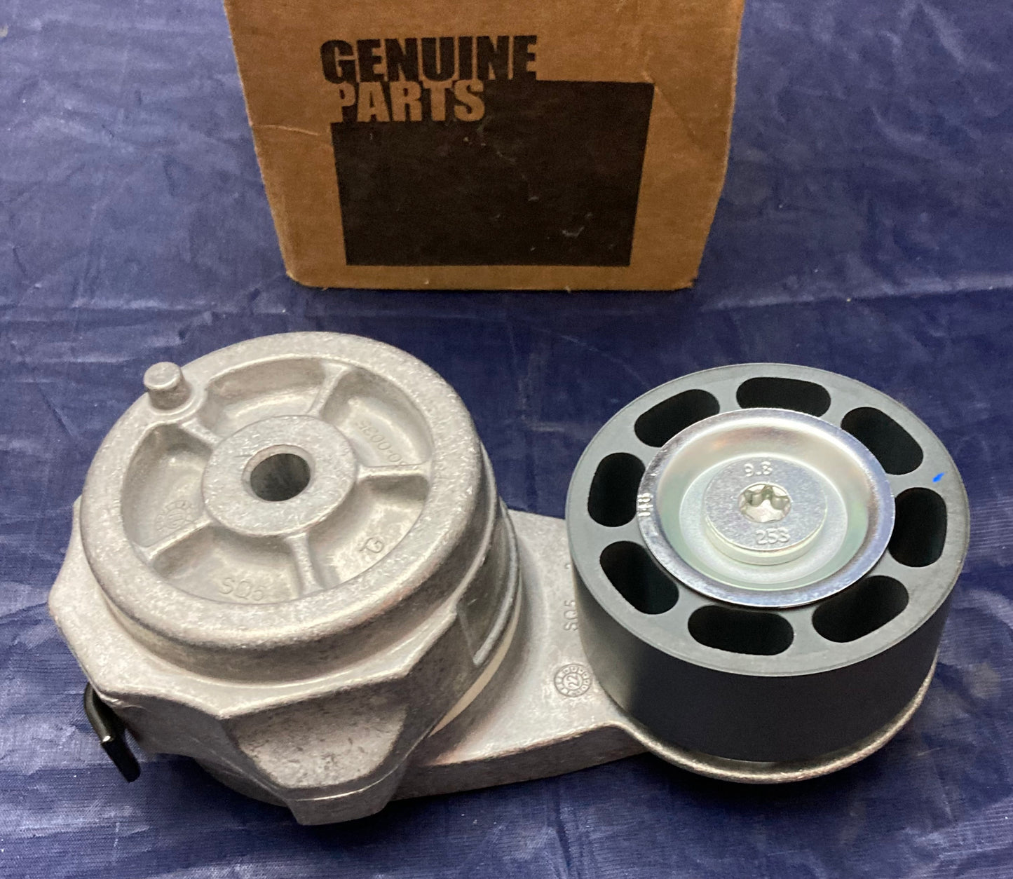 Cummins 5270678 Accessory Drive Belt Tensioner New Genuine