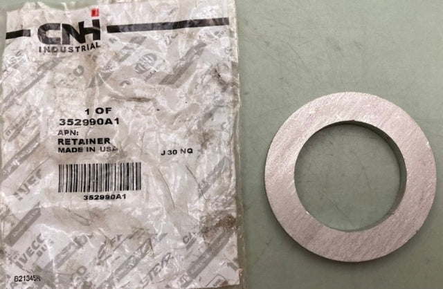 CNH Industrial 352990A1 Retainer New Genuine