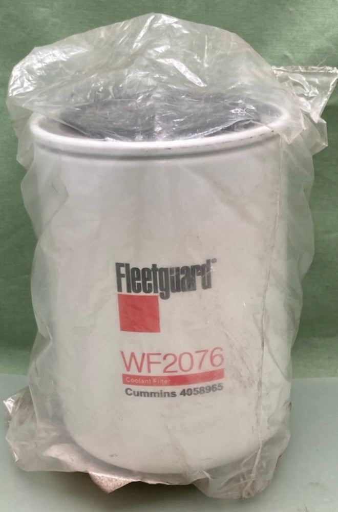 Fleetguard WF2076 Fuel Water Separator Filter, New Genuine