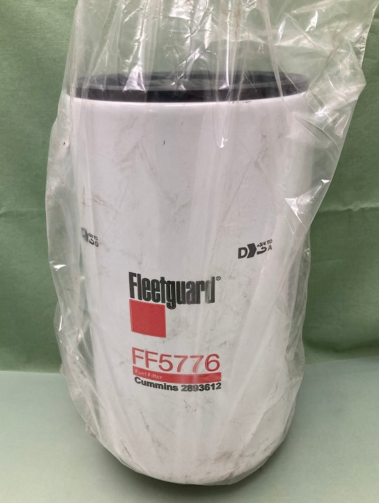 Fleetguard FF5776 Fuel Filter, New Genuine