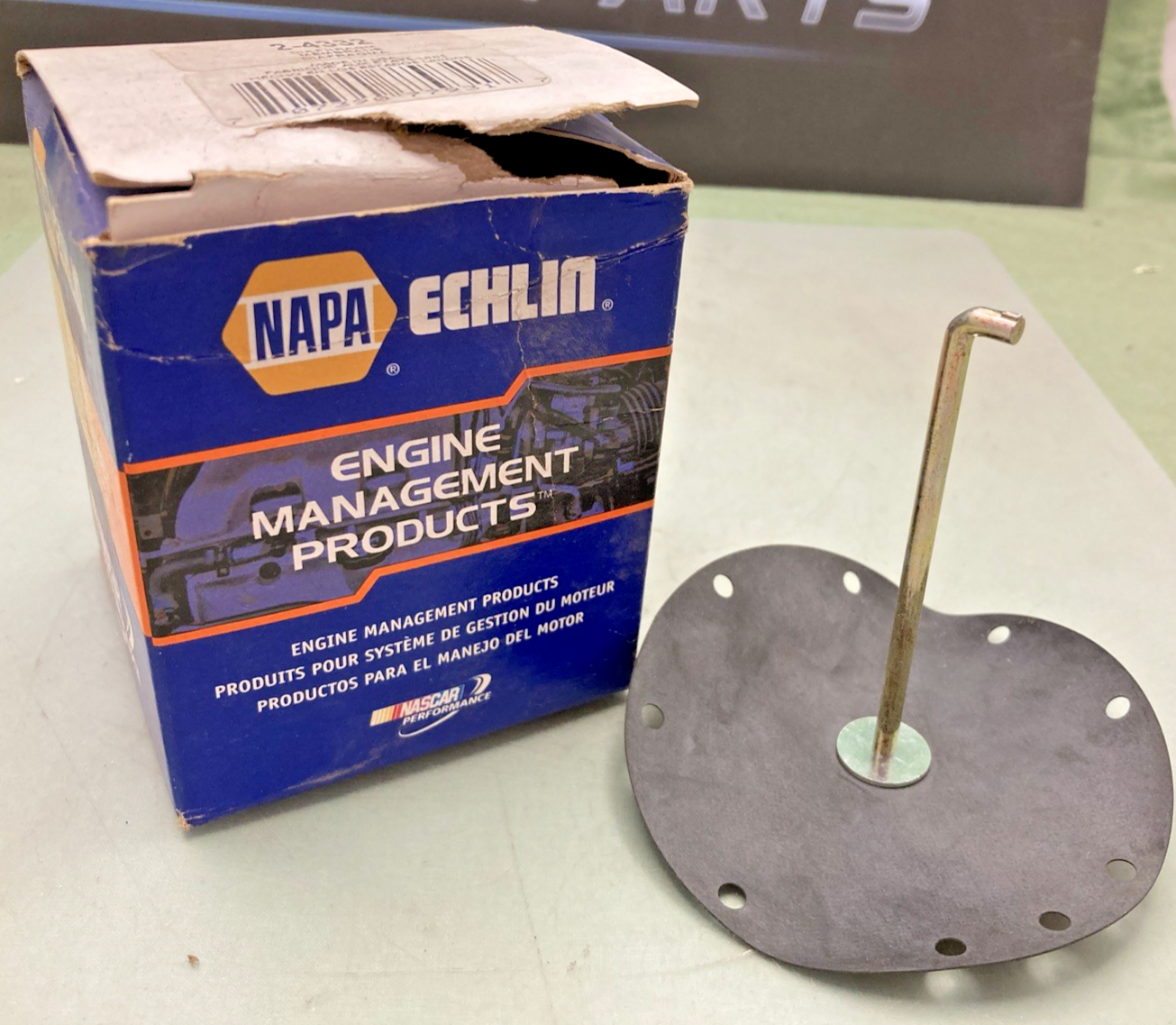 New Genuine Napa Echlin 2-4332 Governor Diaphragm