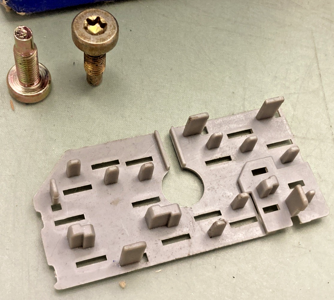 Genuine Napa Echlin KS6667 Ignition Starter Switch