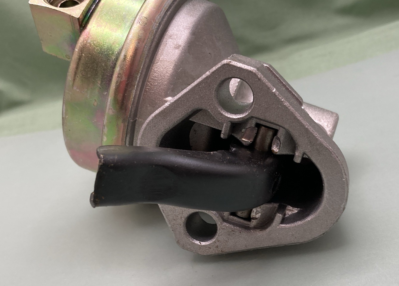 New Genuine Napa 2M60039 Fuel Pump