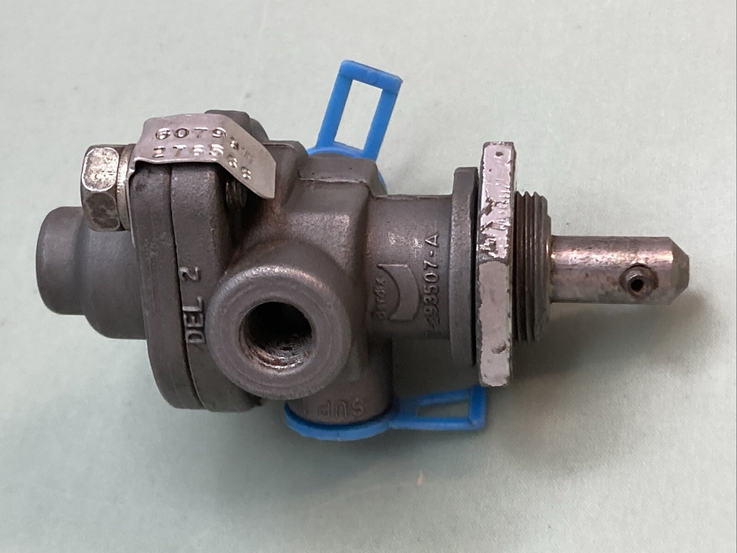 Genuine Bendix 276566 Control Valve