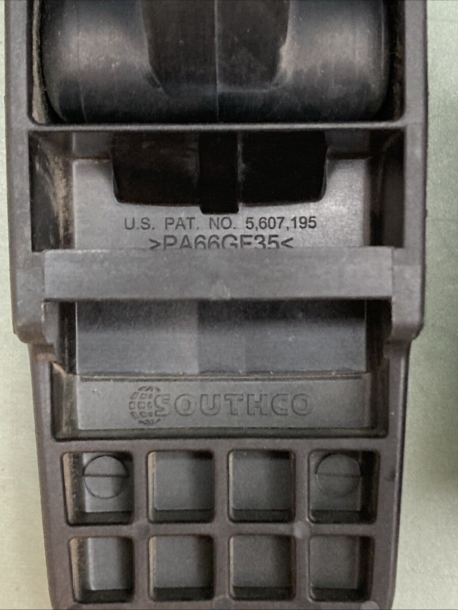 Southco PA66GF35 Hood Latch w/mount