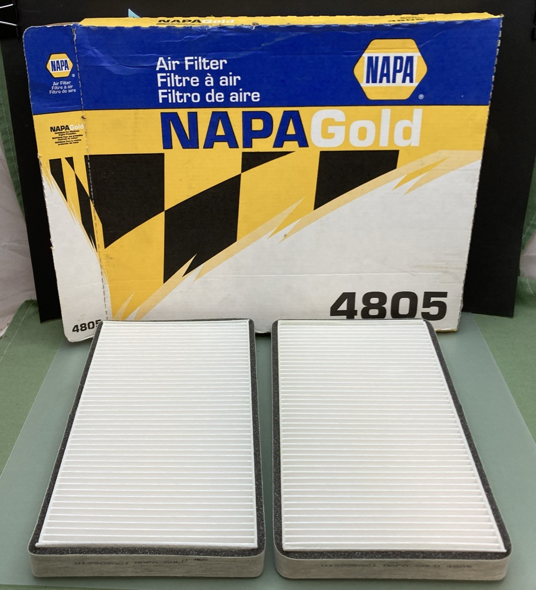 New Genuine Napa Gold 4805 Air Filter Set