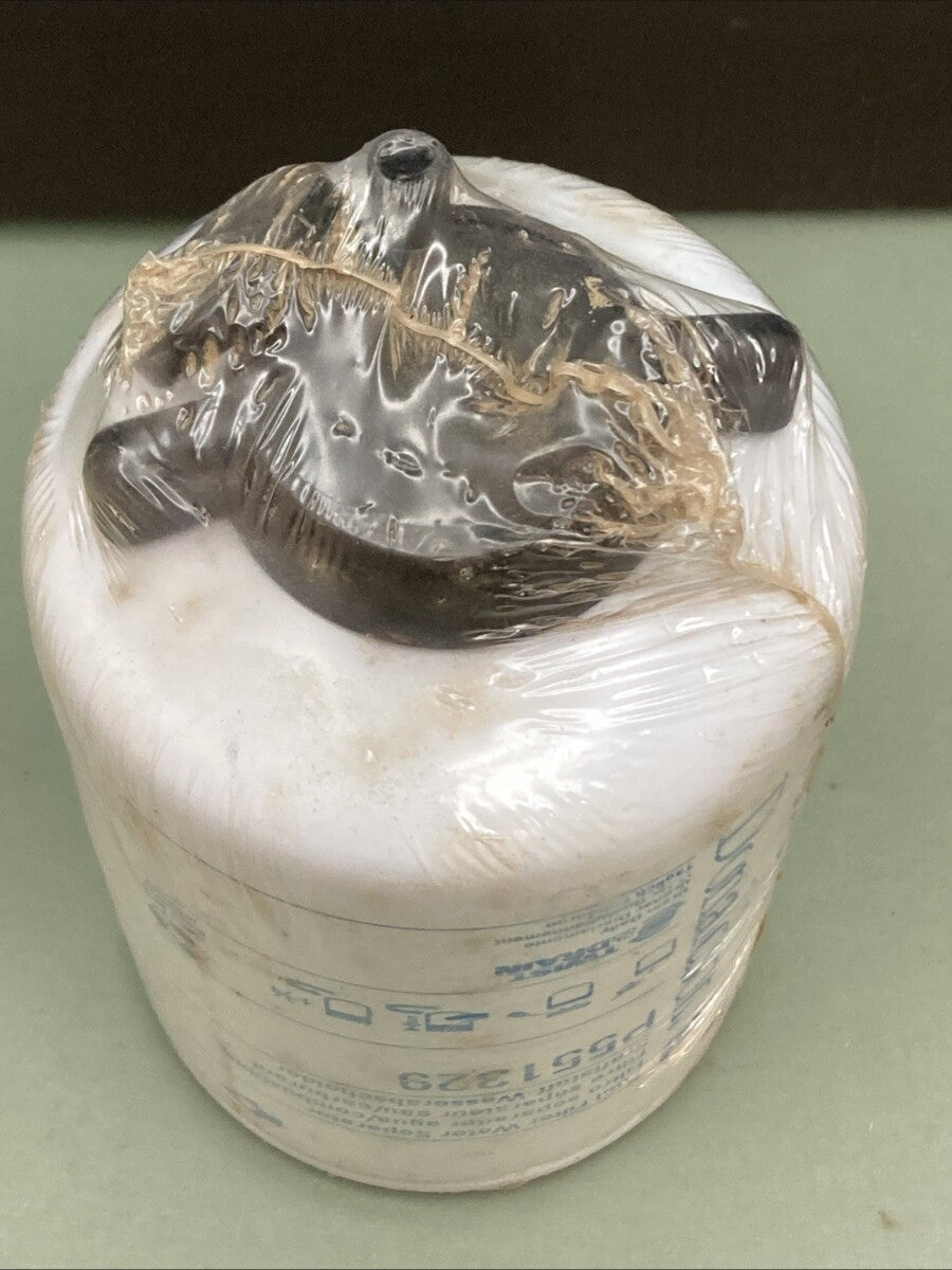 New Genuine Donaldson P551329 Spin-On Fuel Filter