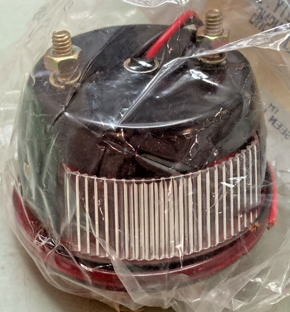 New Genuine Truck Lite 80463R Red Tail Light
