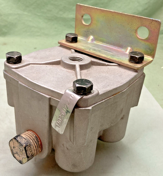 Replaces Bendix Muncie 102626 R-12 Relay Valve