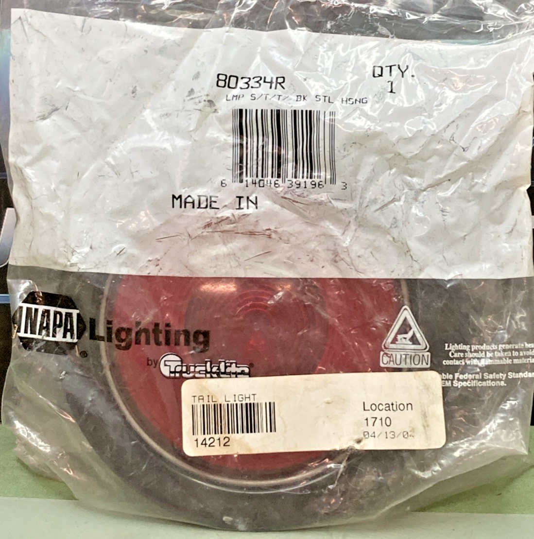New Genuine Napa Truck Lite 80334R Tail Light