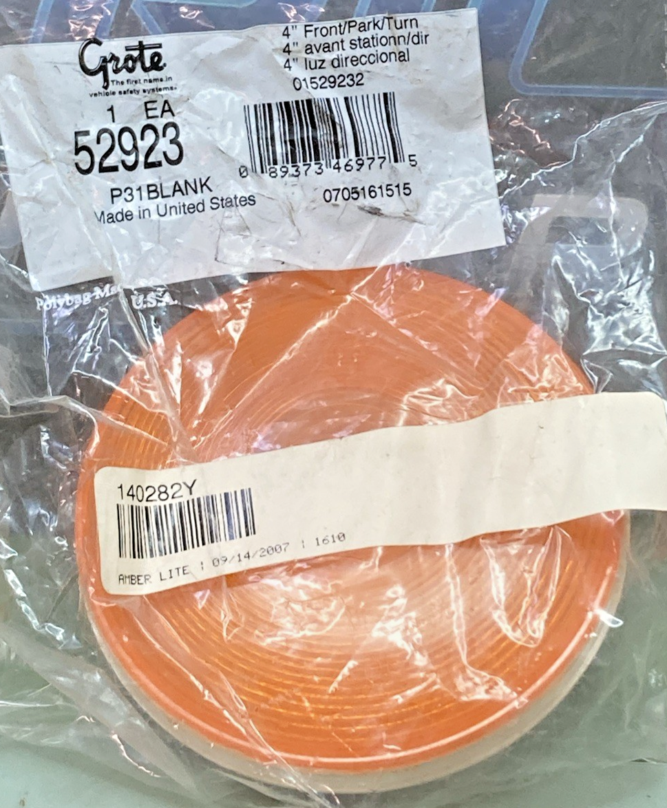 New Genuine Grote 52923 Front Park Turn Light Amber 4"