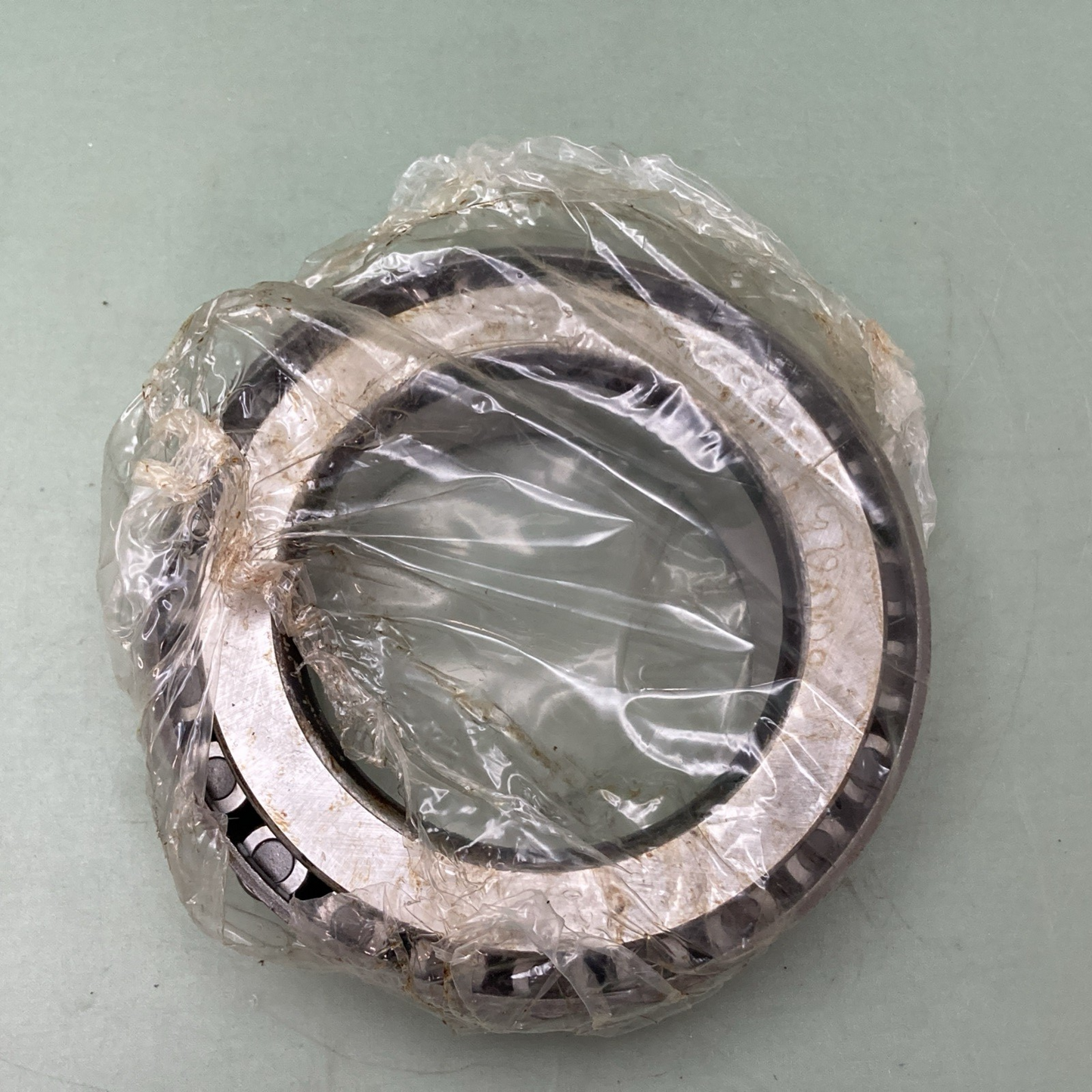 New Genuine National 47679 Bearing Set