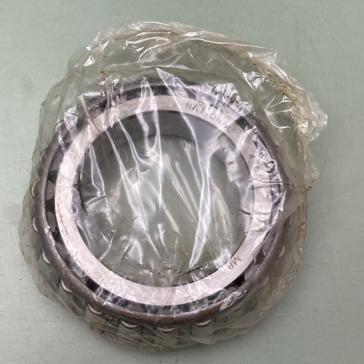 New Genuine National 47679 Bearing Set