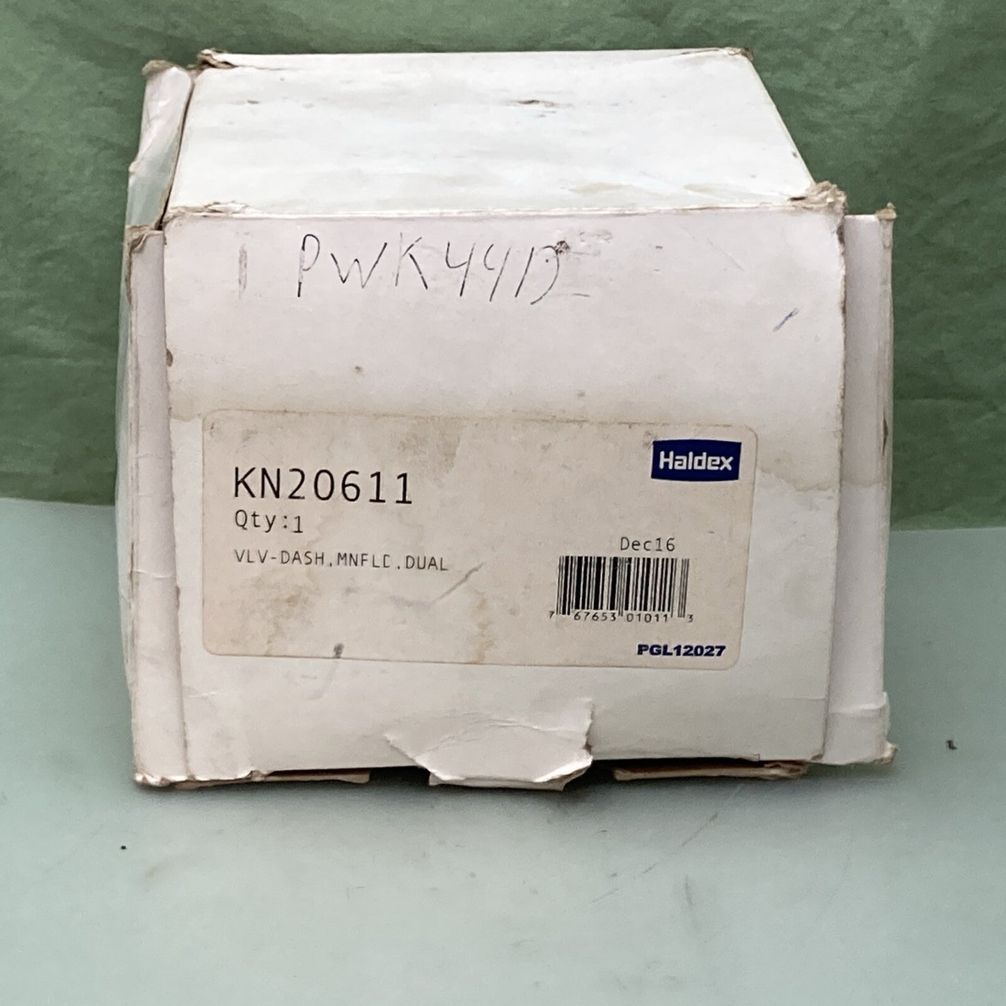 New Genuine Haldex KN20611 Air Brake Control Valve