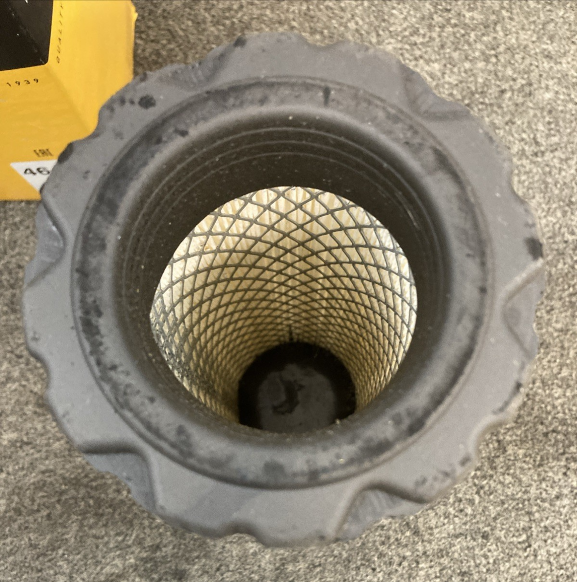 New Genuine Wix 46438 Filter AIR