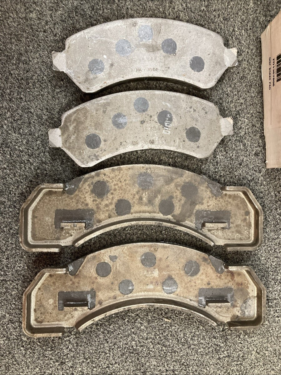 New Genuine Armada 184SM Disc Bake Pad ZD1367806