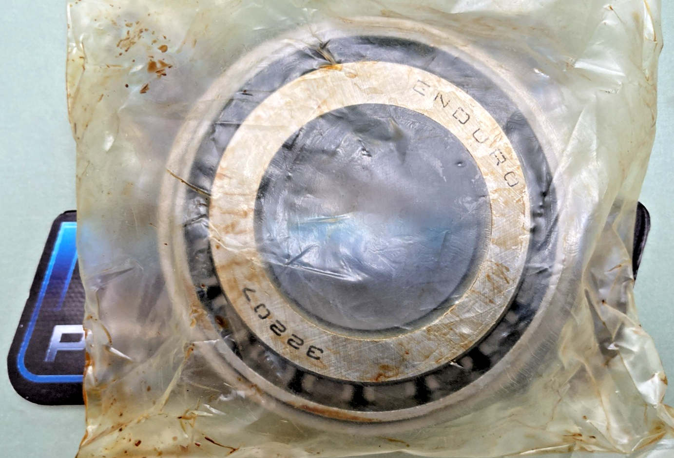 New Genuine Clark 927816 Bearing, Cup 32207 and Cone 32207