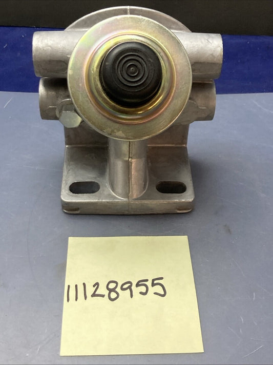 NEW REPLACES NEW HOLLAND 11128955 FUEL FILTER HOUSING