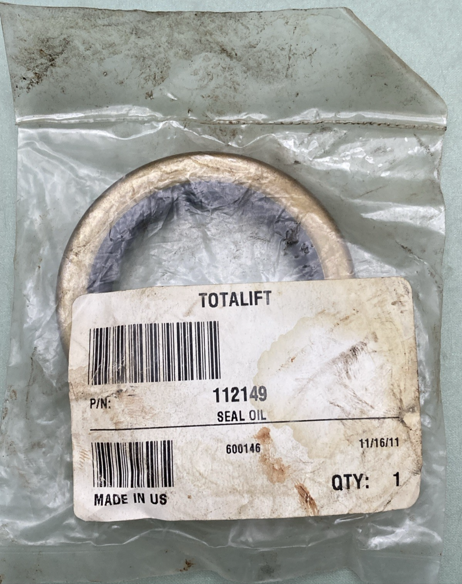 New Genuine Totalift 112149 Seal, Oil