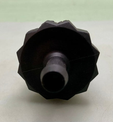 McCormick 701044A1 Hydraulic Reservoir Fitting New Replaces